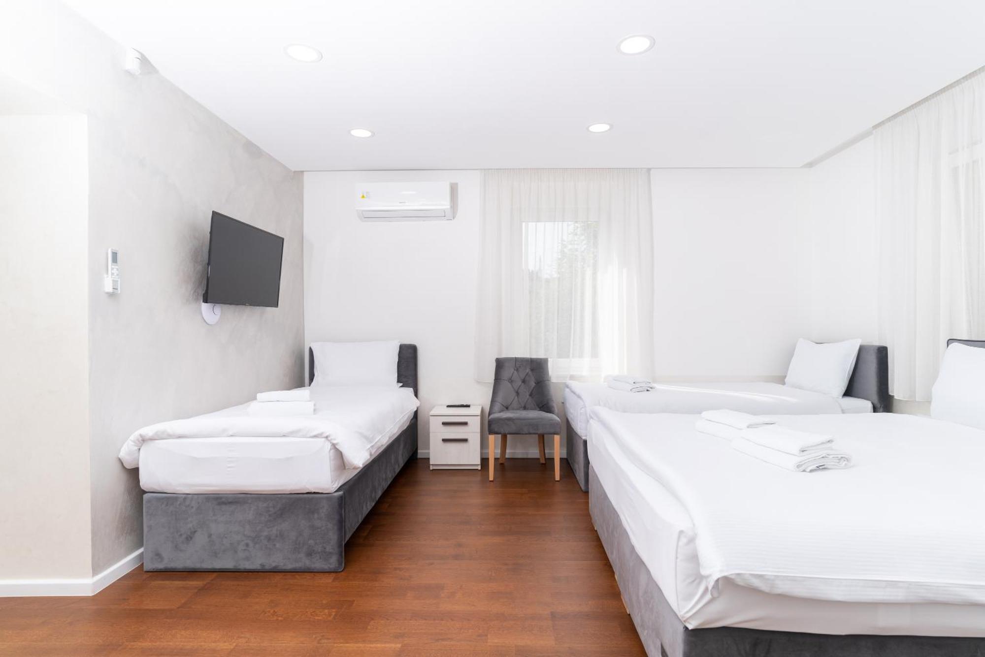 Ornament Hotel And Apartments Сараєво Екстер'єр фото
