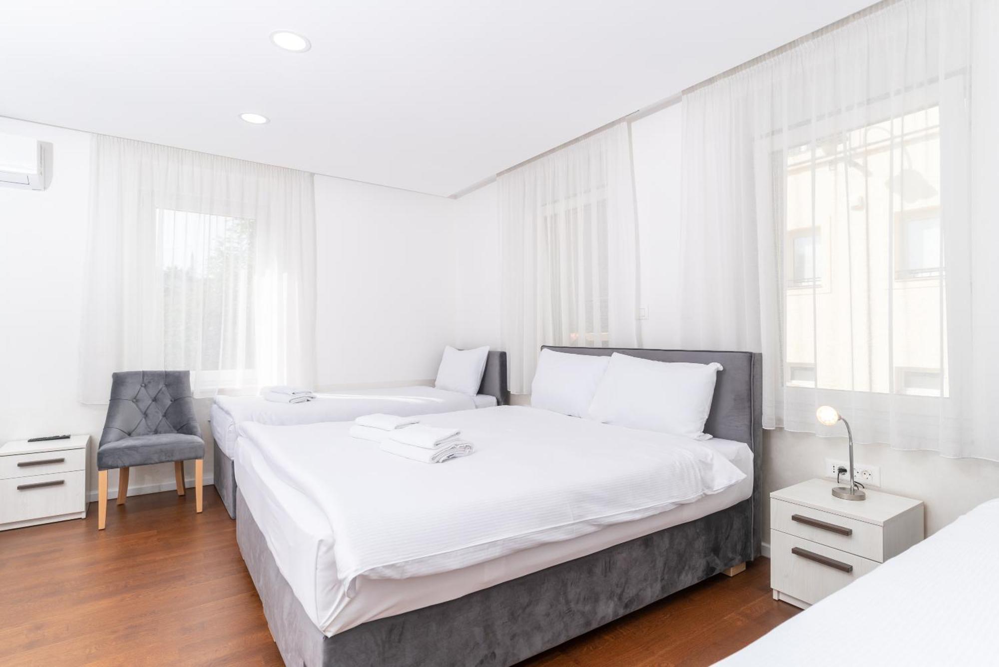 Ornament Hotel And Apartments Сараєво Екстер'єр фото