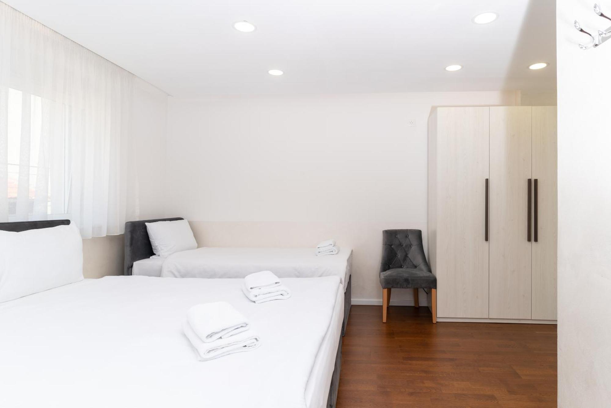 Ornament Hotel And Apartments Сараєво Екстер'єр фото
